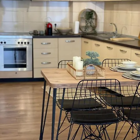 Mh Apartment, Free Parking, Flexible Check In Lejlighed Tirana