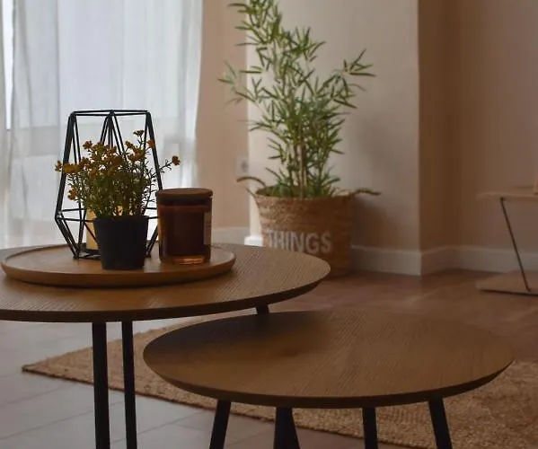 Апартаменты Mh Apartment, Free Parking, Flexible Check In Тирана