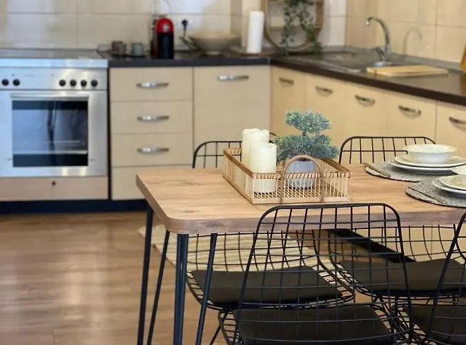 Mh Apartment, Free Parking, Flexible Check In Апартаменты Тирана