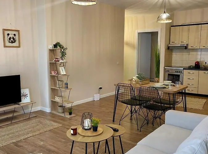 Mh Apartment, Free Parking, Flexible Check In * Tirana